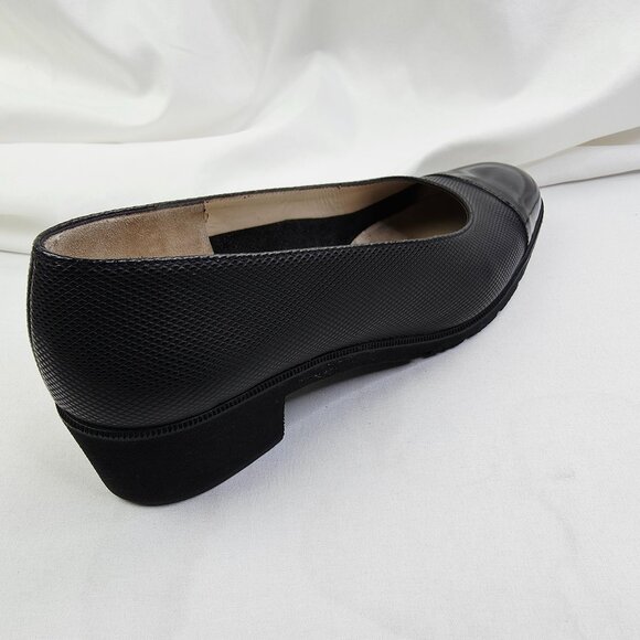 Salvatore Ferragamo Size 5.5B Womens Slip On Black Patent Leather Toe Block Heel - Picture 14 of 14